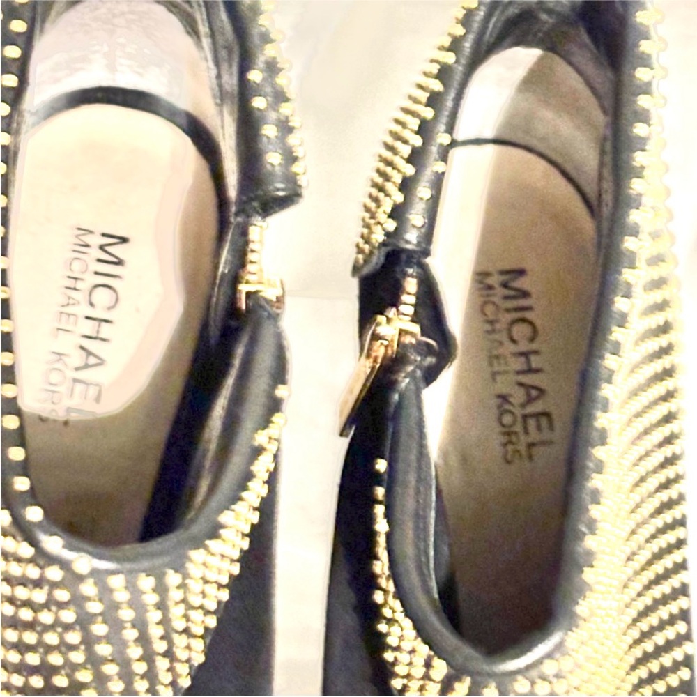 Michael Kors KRISTA OPEN TOE Peep Toe Studded Booties Suede Black Size 10 - Picture 7 of 11